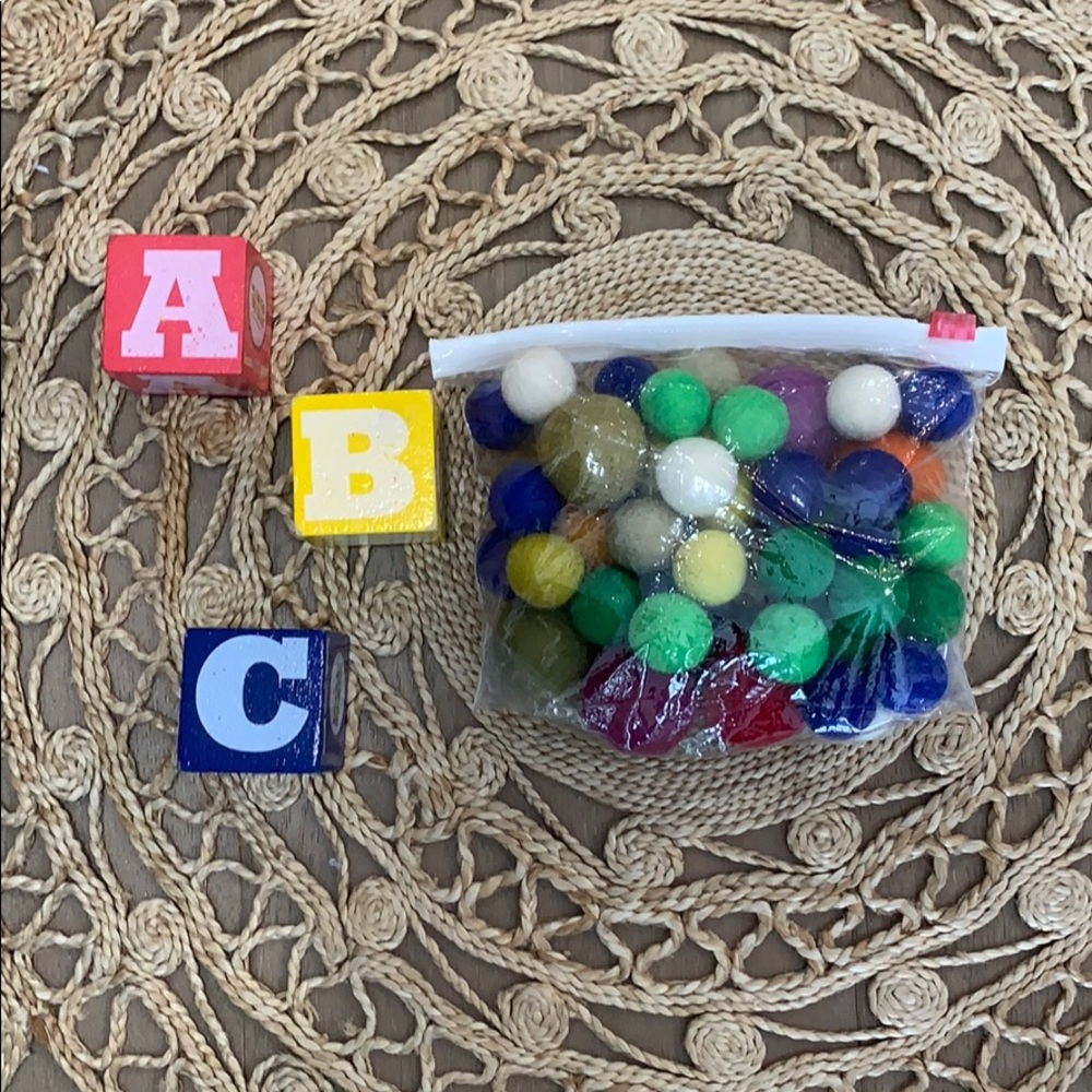 Felt balls. - Picture 5 of 7